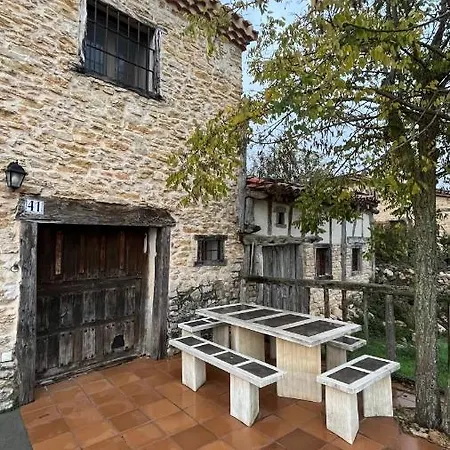 Semesterbostad Negua En La Cuenca, Soria *